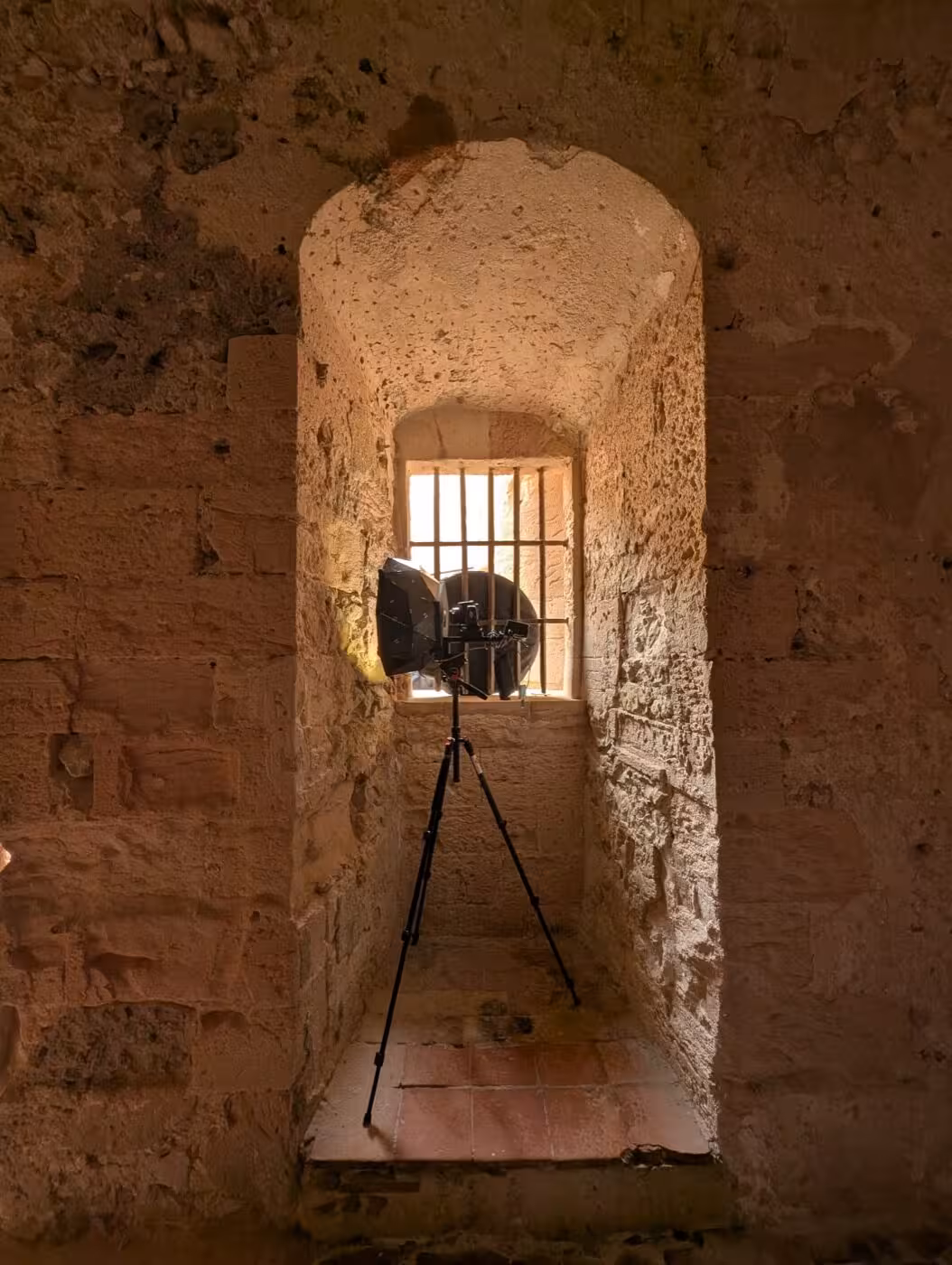 Détail patrimonial avec traces lisibles en RTI